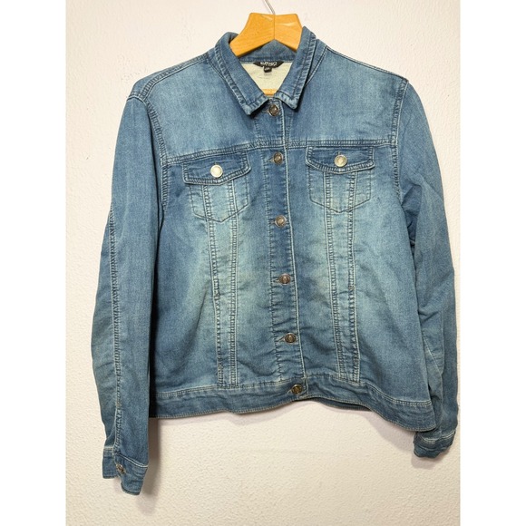 Buffalo David Bitton Jackets & Blazers - Buffalo David Bitton Denim Jacket Womens Large Medium Wash Trucker Jean Jacket